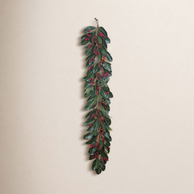 72" Pre-Lit Magnolia Berry Garland