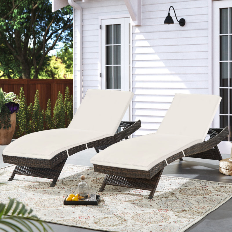 Outdoor Chaise Lounge (set Of 2) With Cushion