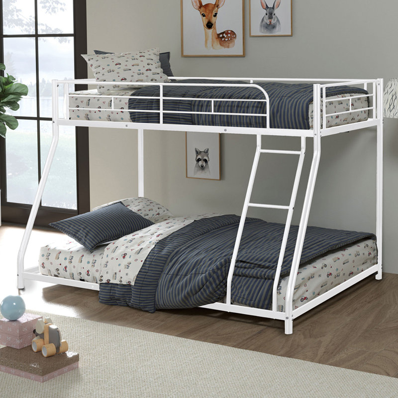 Lit simple superposé au dessus d'un lit double en métal de style contemporain avec finition en angle blanc, Blanc