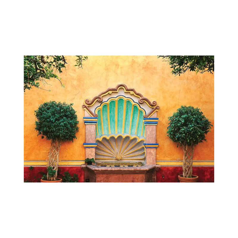 Mexique, Queretaro. Cour avec fontaine. par Jaynes Gallery - Photographie sur toile tendue, H 18 po x l 26 po x P 1,5 po