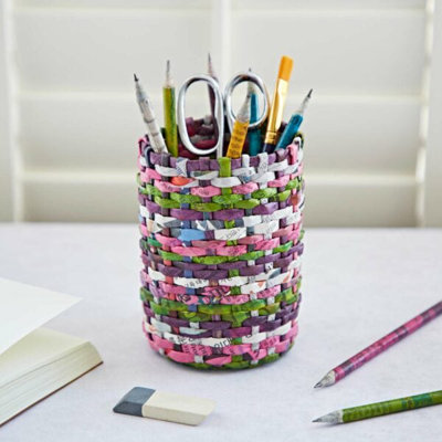 Round Recycled Newspaper Pencil Holder