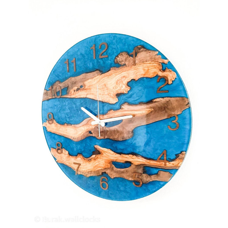 Horloge murale en bois, H 32 po x l 32 po x P 2 po