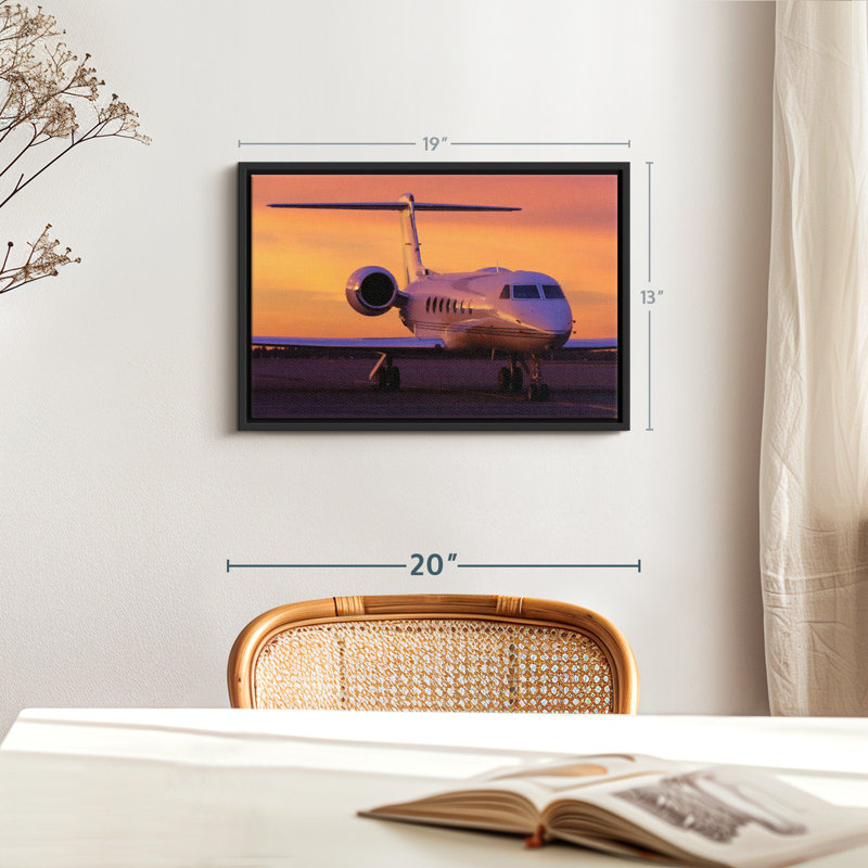 «Parked Business Plane Wall Art», H 13 po x l 19 po