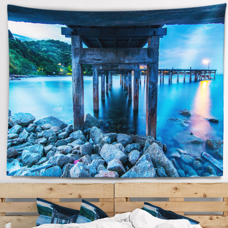Tapisserie «Under Wood Bridge at Twilight», H 32 po x l 39 po