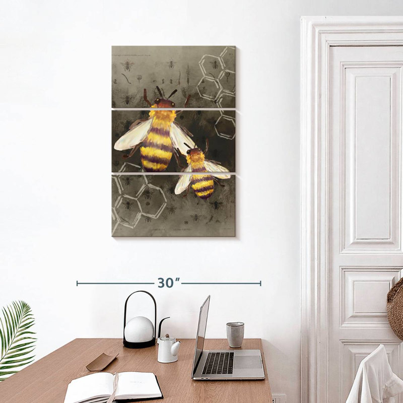 Brampt Bee Charmer II, 32" H x 20" W