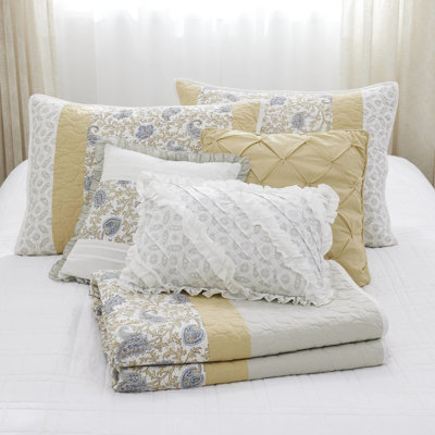 6 Piece Yellow Quilt - Full/Queen With Cushions Bedroom Printed Pillows