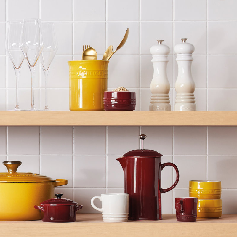 Le Creuset Stoneware Cafetiere with Metal Press, Garnet