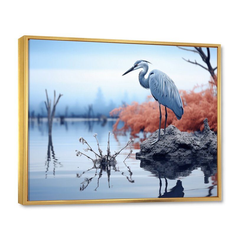 Heron Silent Waters Blue - Animals Wall Decor, H 16 po x l 32 po x P 1 po, Cadre flottant doré