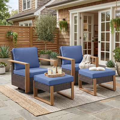 Ensemble de conversation d'extérieur 4 pièces avec chaises berçantes et repose-pieds en osier Twellwell