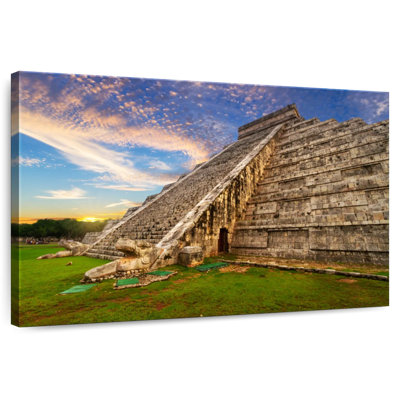 Pyramide Adella Kukulcan