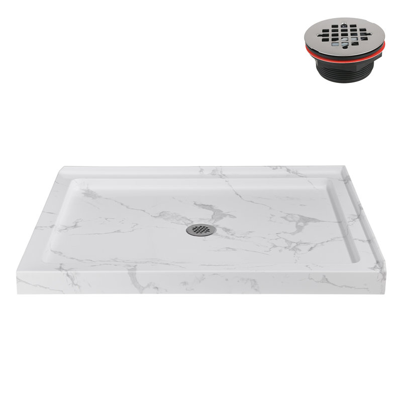 Base de douche en acrylique mat en marbre avec drain central Streamline 48 po x 36 po Streamline, Marbre mat, Au centre