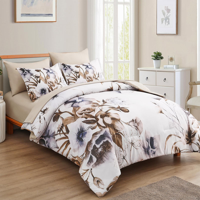7-Piece Comforter with Sheet Set Soft Seersucker Microfiber All Season Bedding Set, Queen Comforter + 6 Additional Pieces