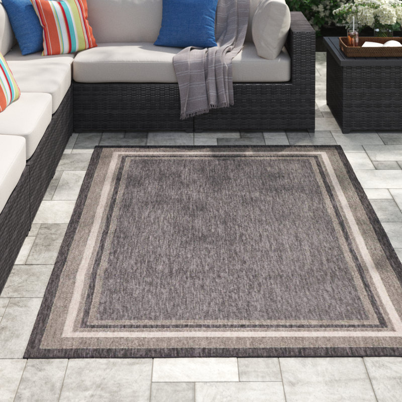 Tapis intérieur / extérieur Sevinc, Rectangle 7'10" x 11', Black
