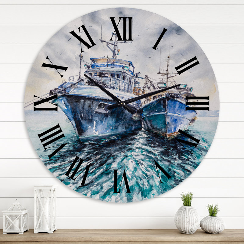 Deux bateaux de pêche avant une tempête ancrée - horloge murale nautique et côtière, Surdimensionné