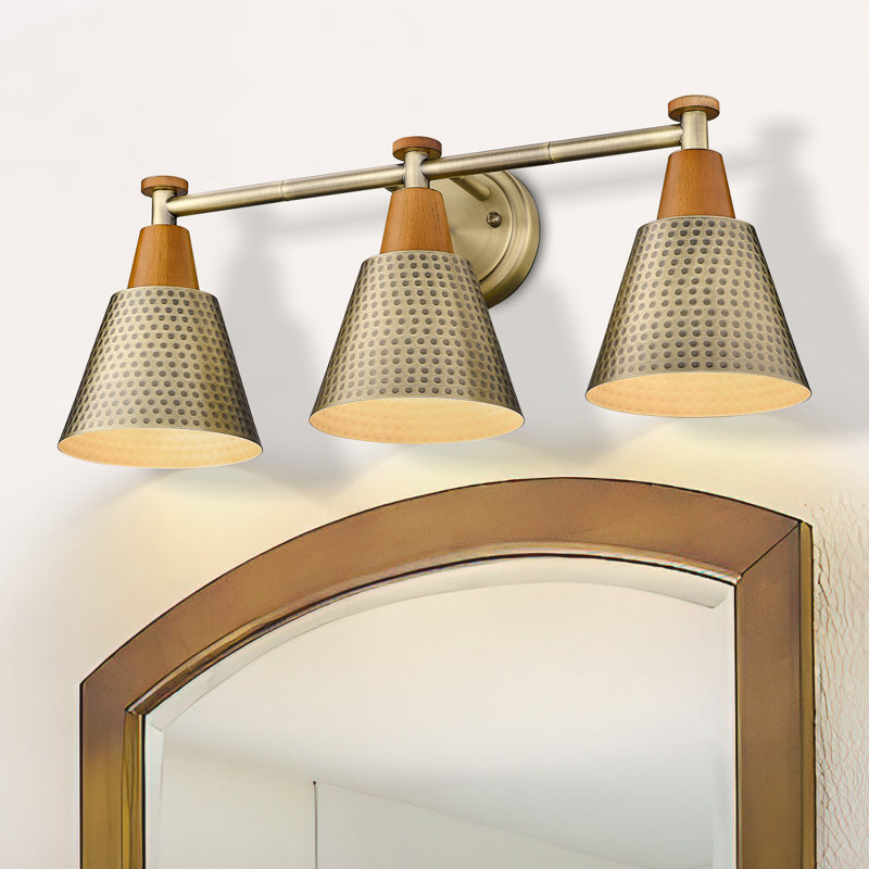 Éclairage pour meuble-lavabo à 3 lumières à intensité variable Hitterdal, Laiton
