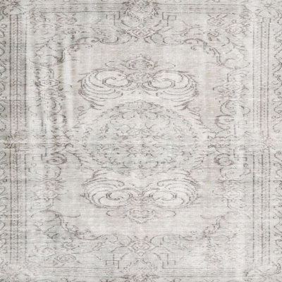 Manwe Oriental Indoor Rug