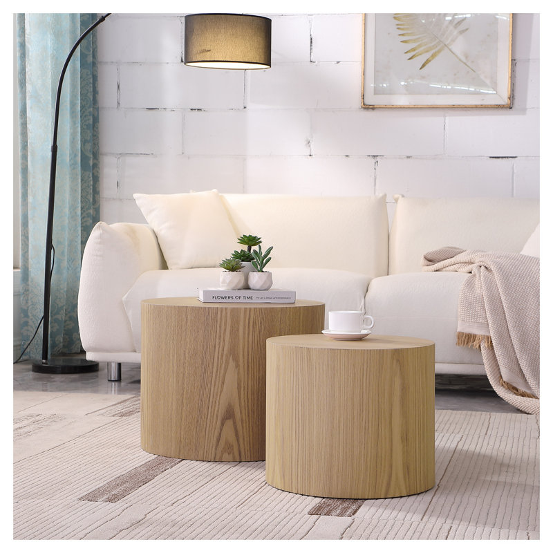 Tables d'appoint gigognes en chêne à finition chêne, ensemble de 2 - Tables de bout rondes compactes pour le salon