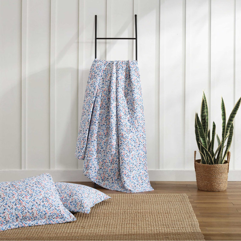 Leona 100% Cotton Standard Quilt Set, Queen Quilt + 2 Standard Shams