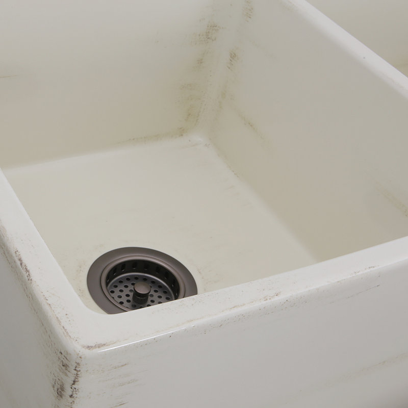 Vineyard 33" L x 18" W Double Basin Farmhouse Kitchen Sink, Shabby Straw