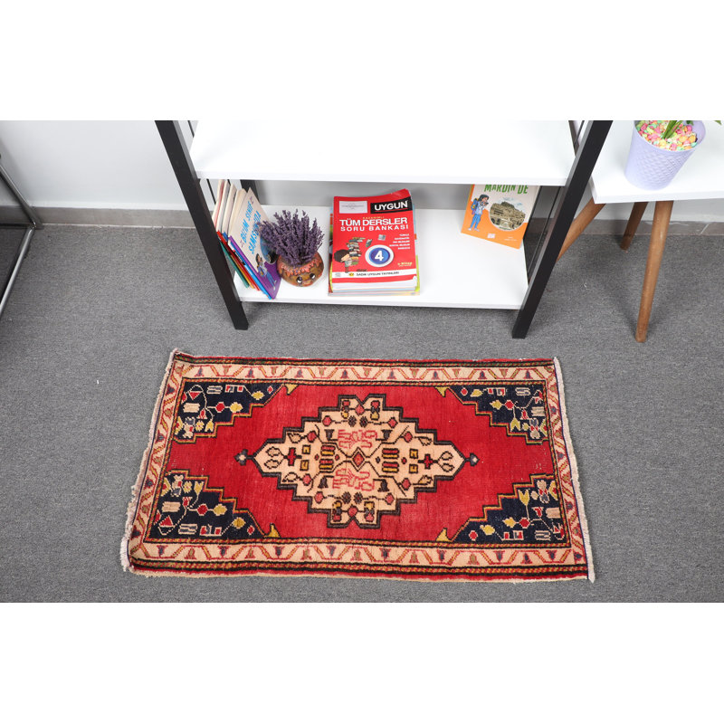 Petit petit tapis Anatolian rétro en rouge idéal pour le vestibule et la salle de bain en laine