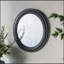 Miroir mural en bois exquis, une pièce de décoration intemporelle pour toute pièce de votre maison.