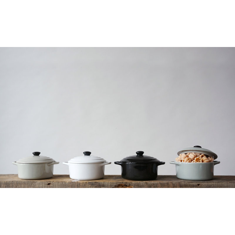 Ebern Designs Pavonea 0.25 Quarts Stoneware Round Dutch Oven