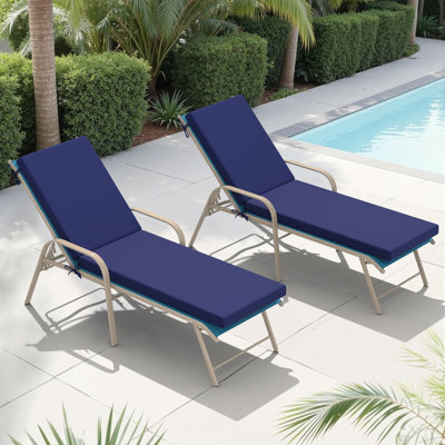 Chaises longues d'extérieur 73,9 "en aluminium avec coussins amovibles 72" et dossier réglable (ensemble de 2)