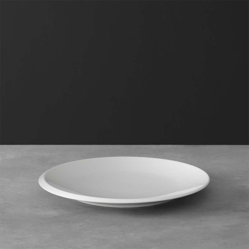 Villeroy & Boch Newmoon 9.5" Salad Plate