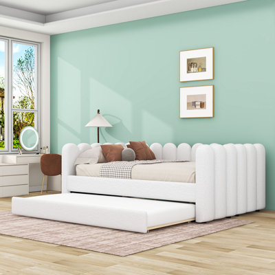 Upholstered Daybed with Trundle