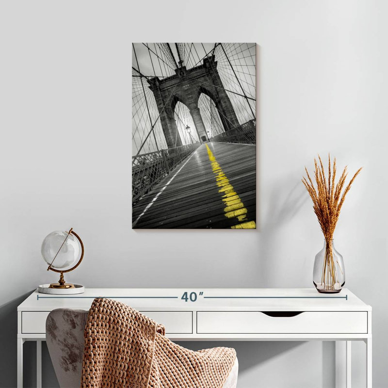 Lilie Brooklyn Bridge Pop, H 24 po x l 16 po