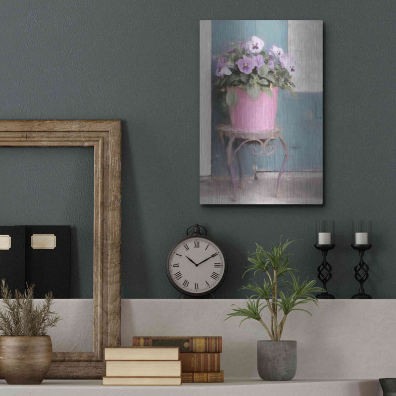 «Pansy Bucket» par Lori Deiter, H 16 po x l 12 po