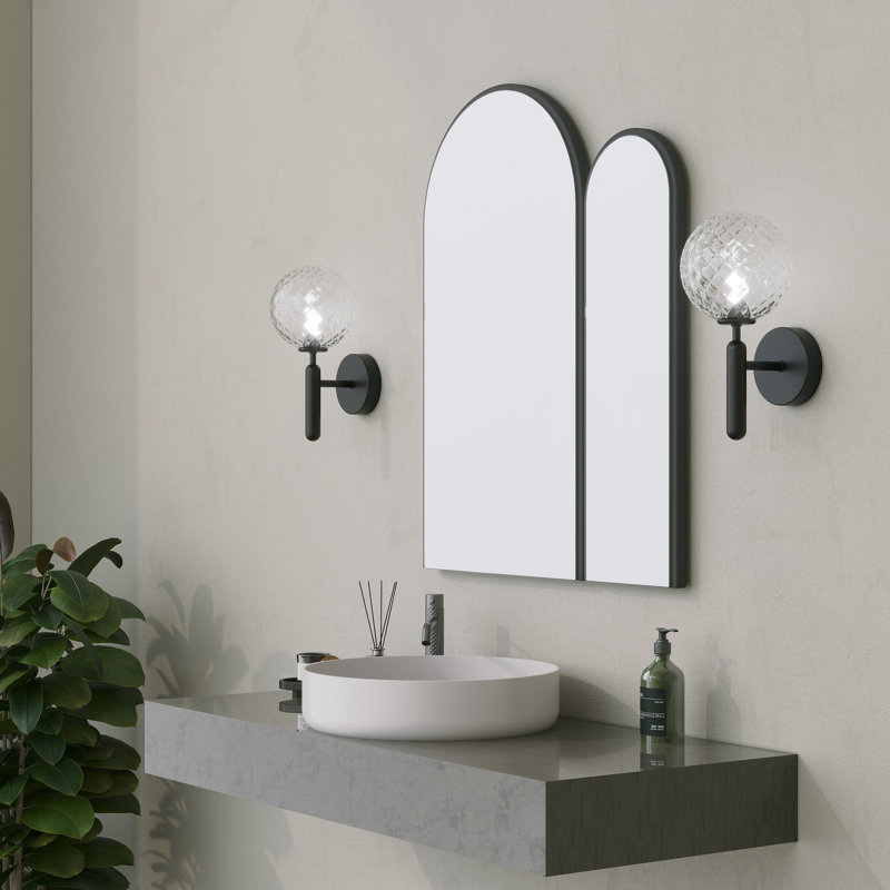 Élégant miroir décoratif noir de 28,7 po x 23,6 po x 0,7 po | Fabrication 100% bois aggloméré, conception moderne de couleur unie | Parfait pour la décoration intérieure, le salon et la chambre à coucher, un ajout élégant et fonctionnel