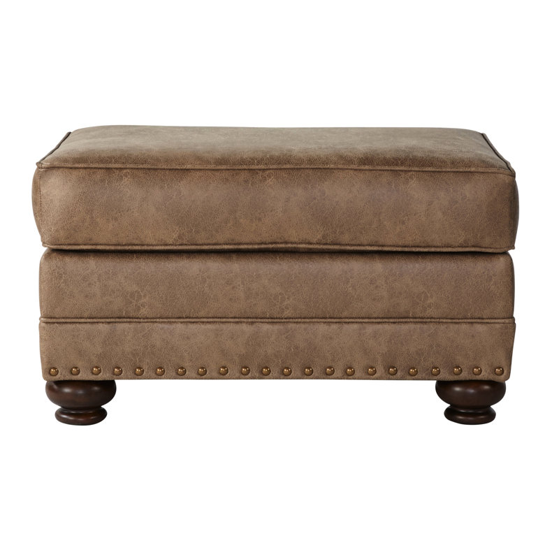Similicuir - revêtement brun, têtes de clou en bronze antique, pieds en bois de chignon, motif uni rectangulaire, sans dossier, aspect traditionnel américain avec brun gingembre moyen, ornement