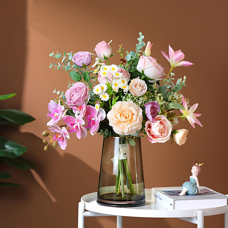 Assortiment de tissus dans un vase