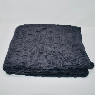 Knitted Throw Blanket