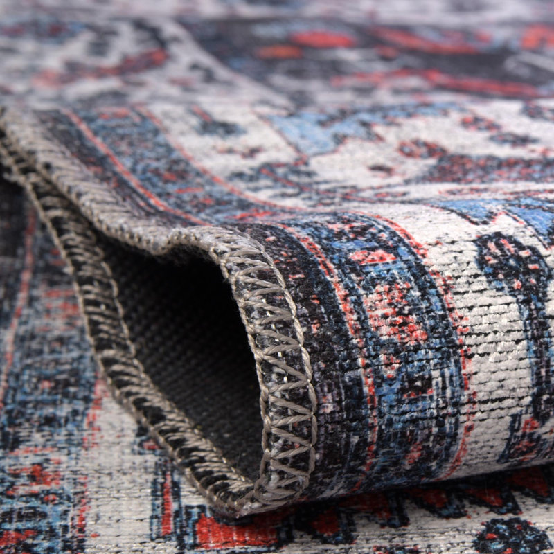 Guynn Chenille Oriental Indoor Rug, Round 3'11"