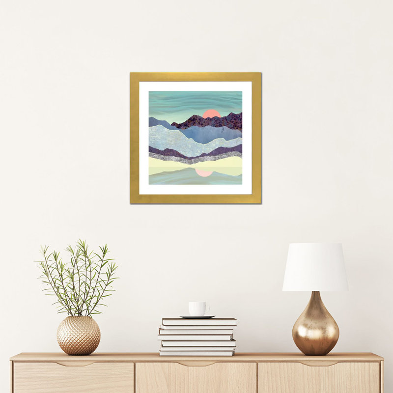 Summer Dawn - impression d'art graphique, H 16 po x l 16 po x P 1 po, Papier encadré doré, Blanc