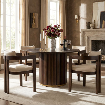Ensemble de table de salle à manger à piédestal rond 5 pièces avec chaises rembourrées Logan