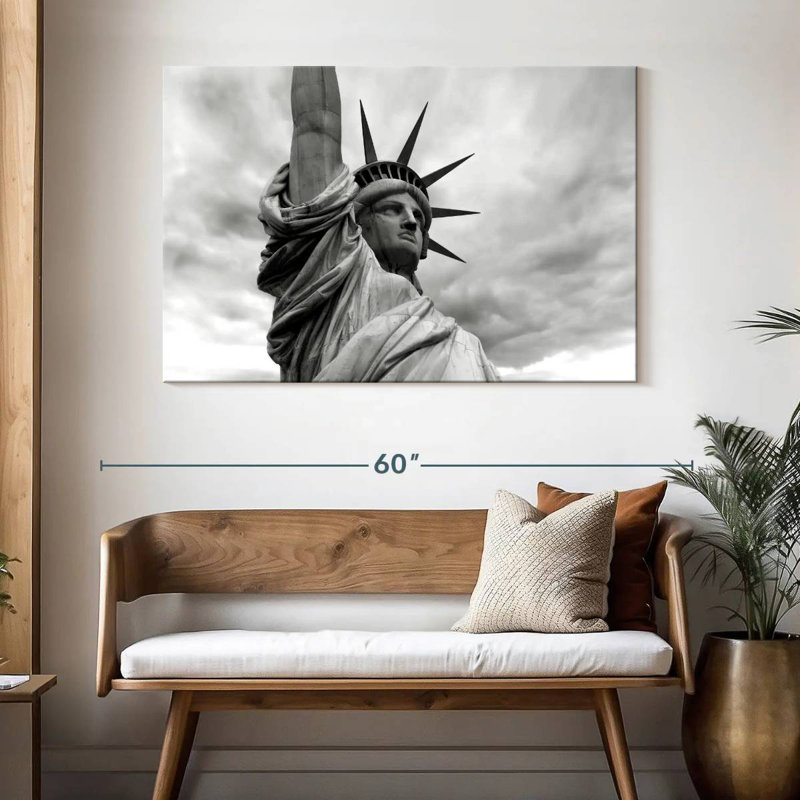 Vanna Overcast Liberty Statue