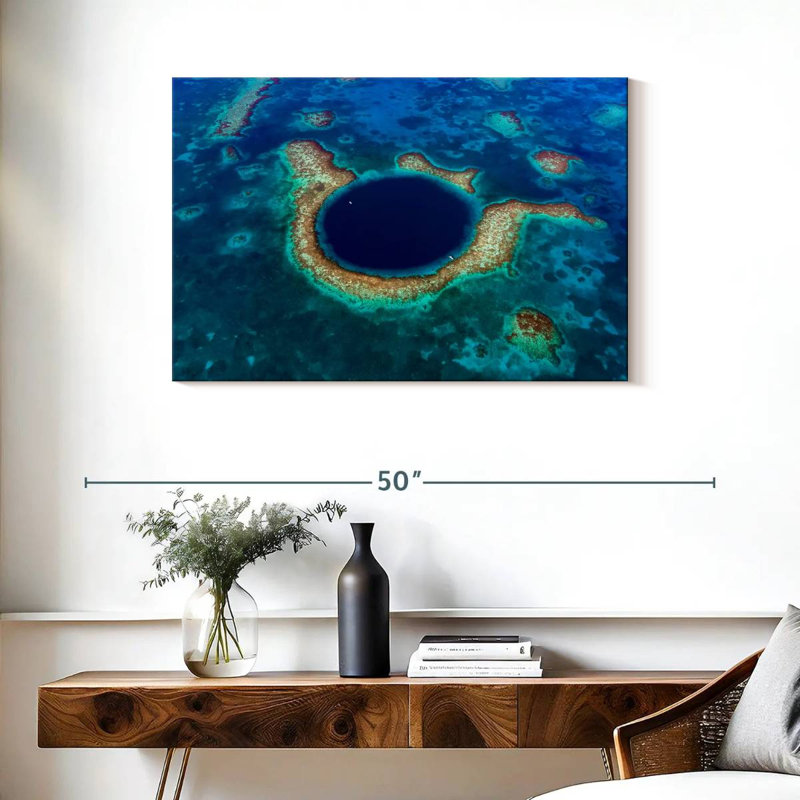 Nicci Belize's The Great Blue Hole, H 24 po x l 36 po