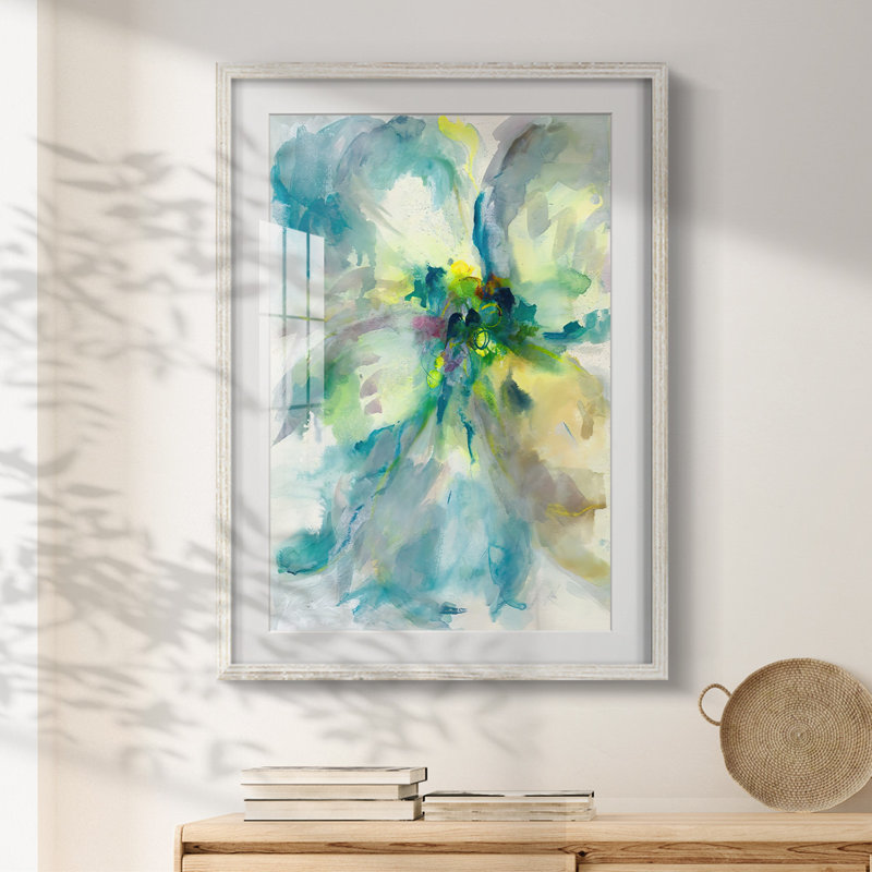 Peut-être Petunias II - impression encadrée, H 28,5 po x l 20,5 po, Blanc