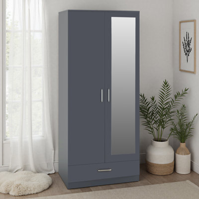 Tarves Wardrobe