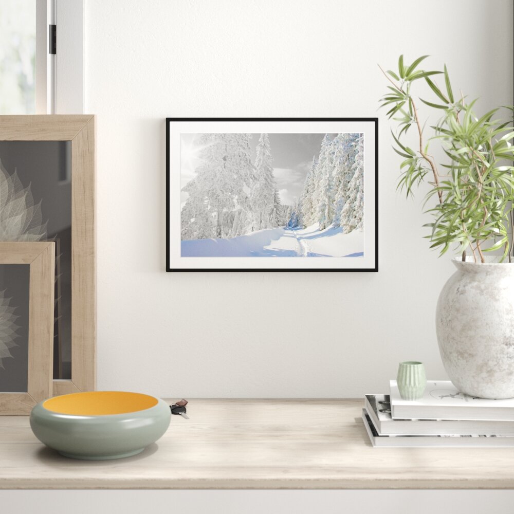 Gerahmtes Poster Winterlandschaft mit Bäumen