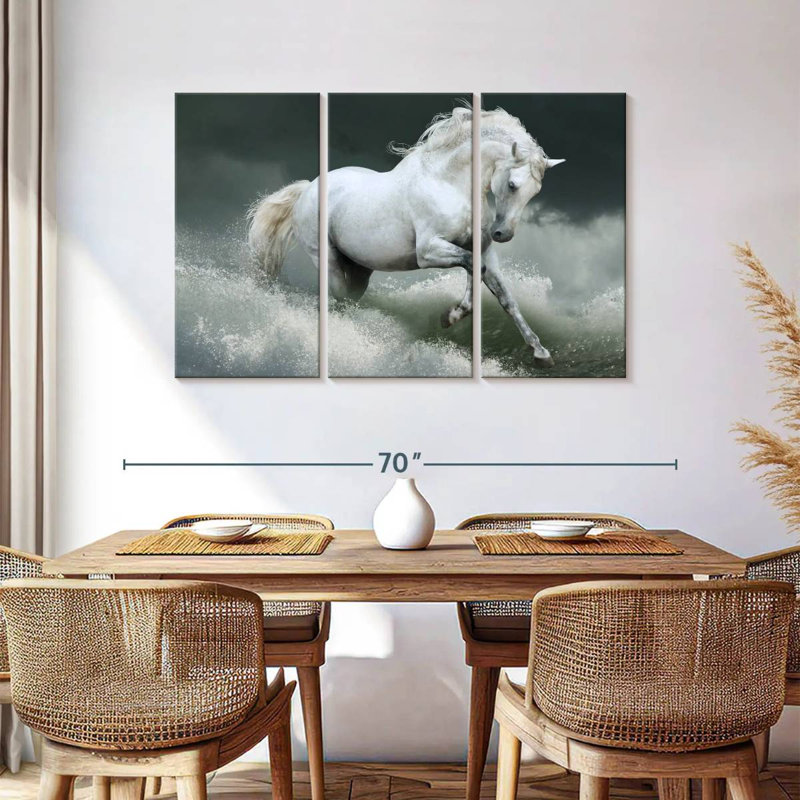 Cheval blanc bord de mer, H 36 po x l 57 po