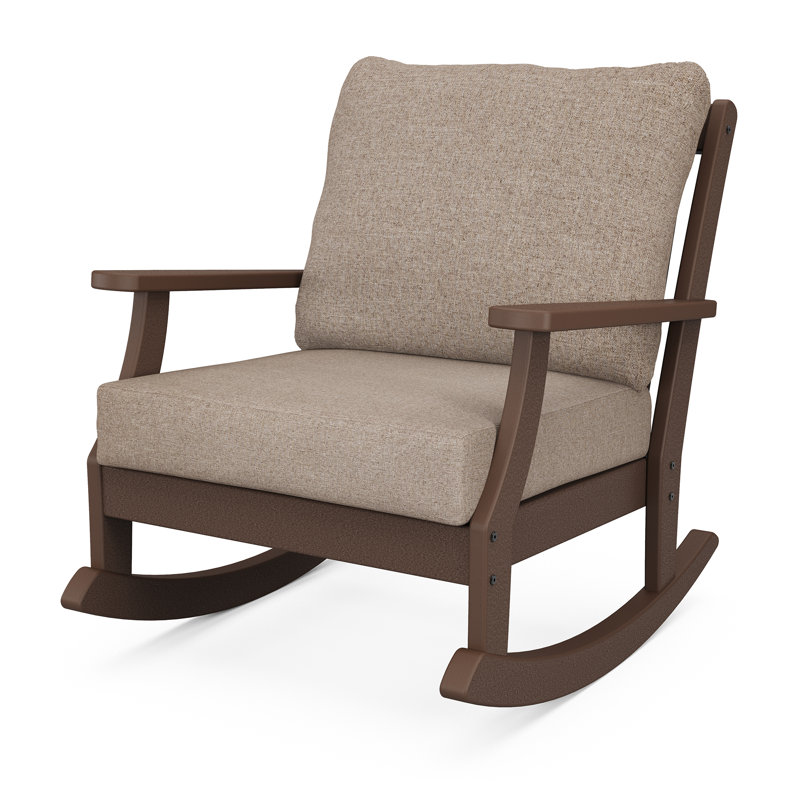 Chaise berçante à siège profond Braxton, Revolution® épicé brun, Beige foncé