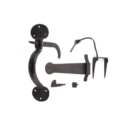 Debby Latch Door Latch
