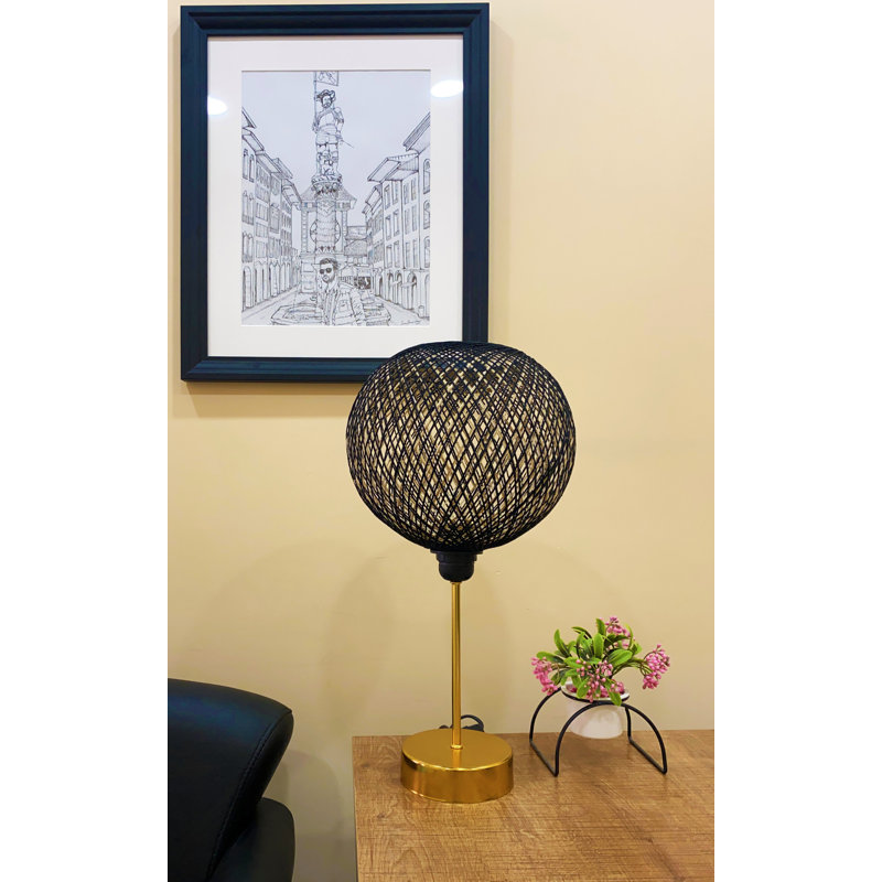 Lampe de table en jute faite à la main, noir et or, 14,2 po x 9,4 po | Pieds en métal, hauteur maximale: 14,2 pouces, longueur du câble: 59,1 pouces | Douille E27, 40 W maximum | Conception glamour avec interrupteur marche / arrêt, certifié CE