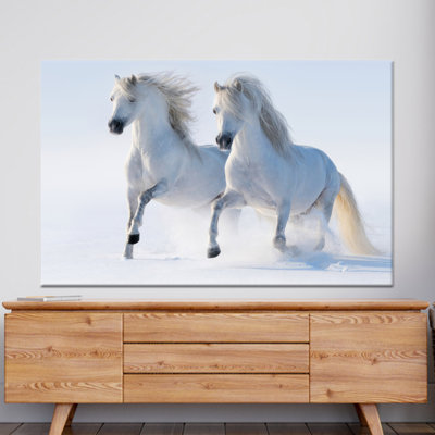 Elegant Winter Running Horses Scene Printed Canvas Artwork,1P Wrapped Canvas