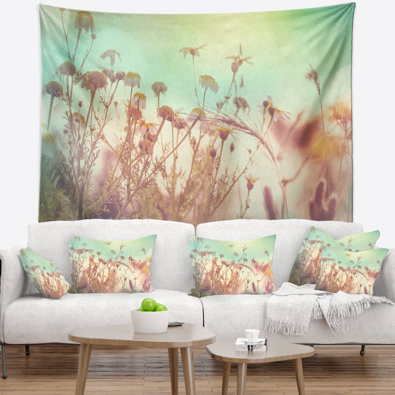 Tapisserie d'été avec fleurs sauvages et herbes, H 50 po x l 60 po