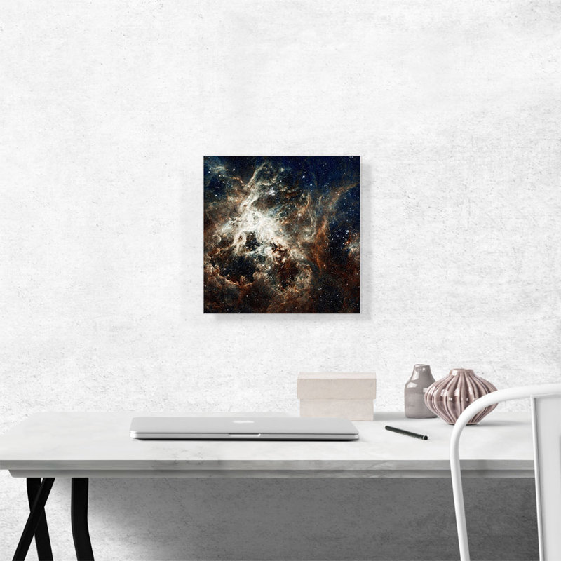 Clouds in the Galaxy Hubble Telescope NASA - Reproduction de photo sur toile tendue, H 12 po x l 12 po x P 1,5 po